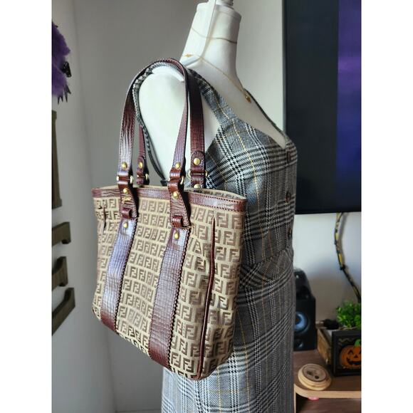 Fendi Western Zucchino Tote Shoulder Bag Brown Canvas and Leather Trim Vintage - Picture 14 of 15